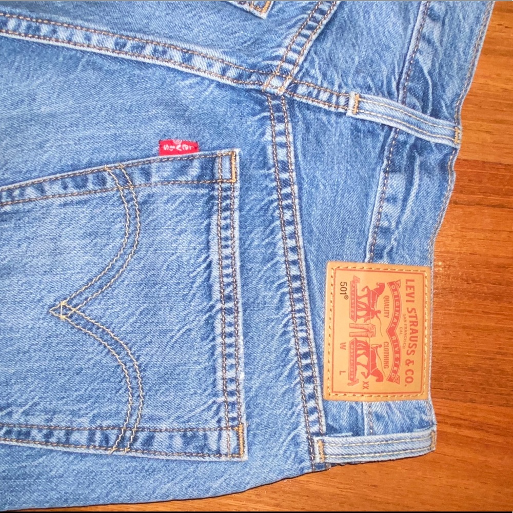 SALE! LEVI jeans